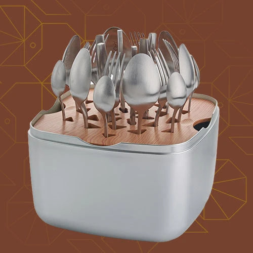 الملاعق و السكاكين