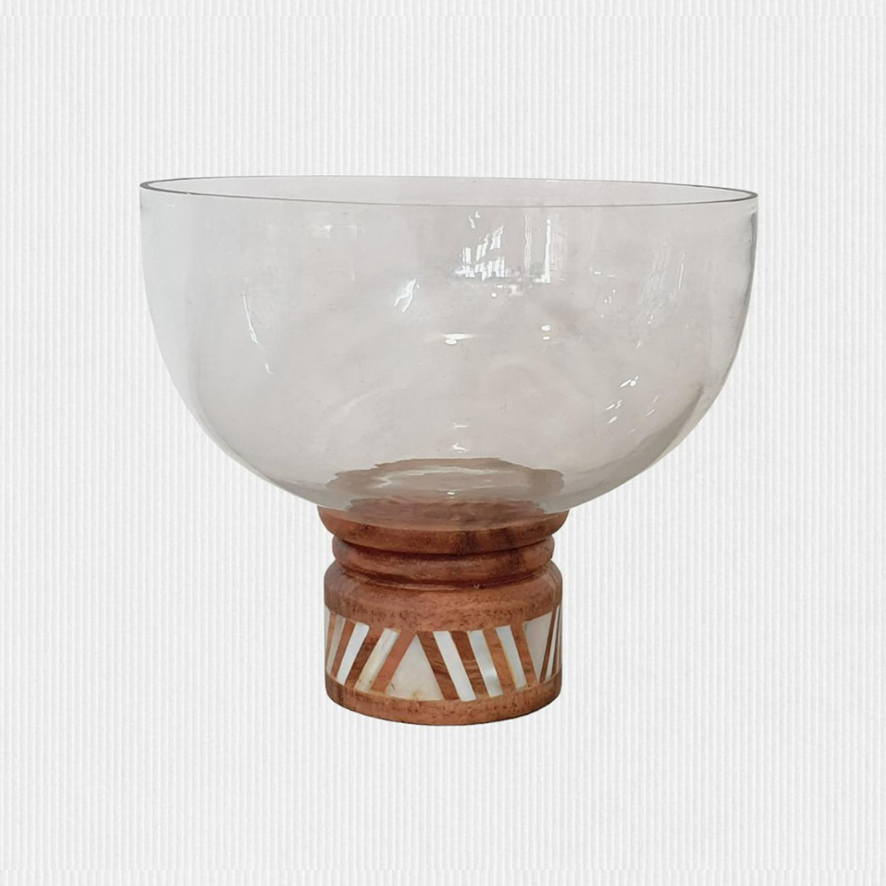 وعاء زجاجى صغير