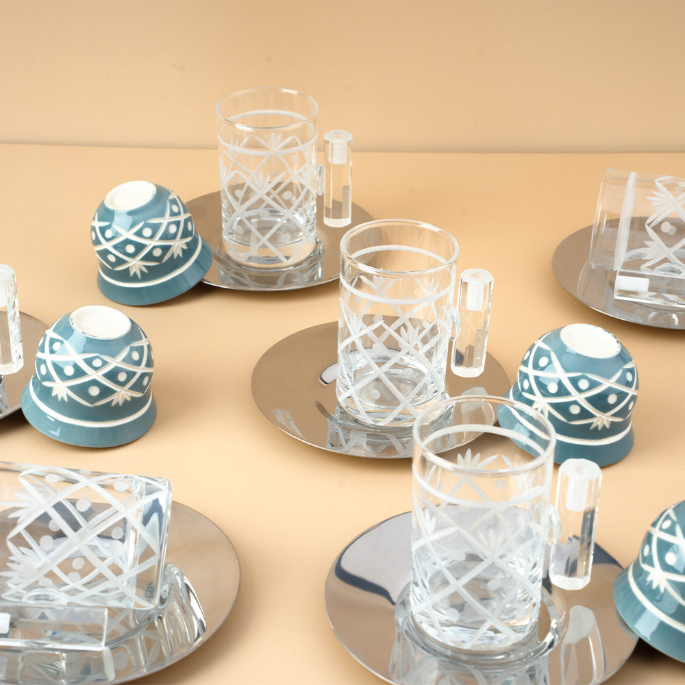 طقم استكانة مع فنجان Alkuwaity Al Awal