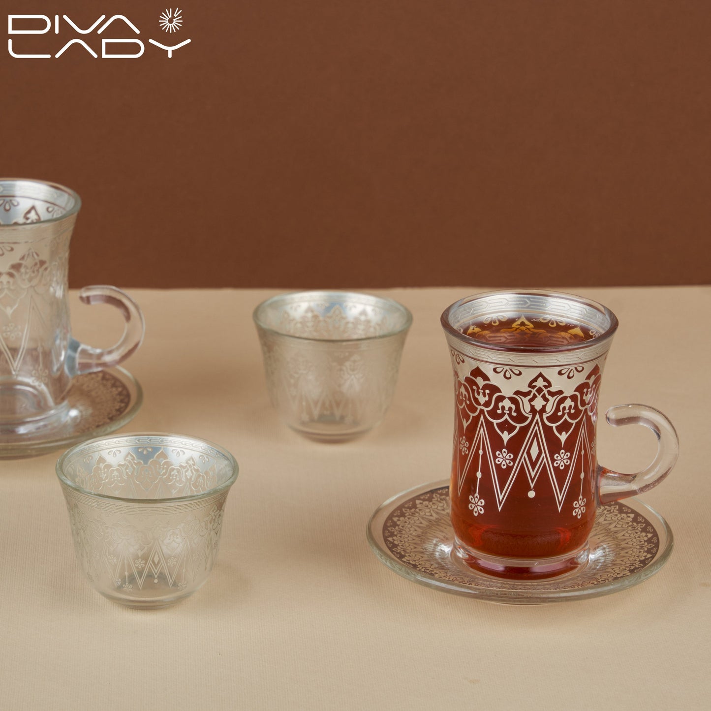 طقم استكانة وفنجان 18 قطعة