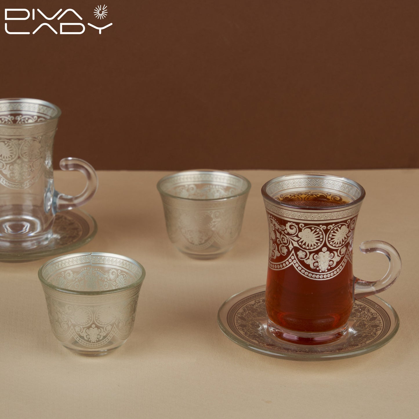 طقم استكانة وفنجان 18 قطعة