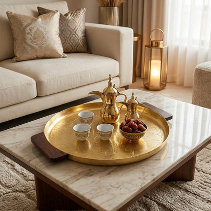 صينية تقديم بمقبض خشبية