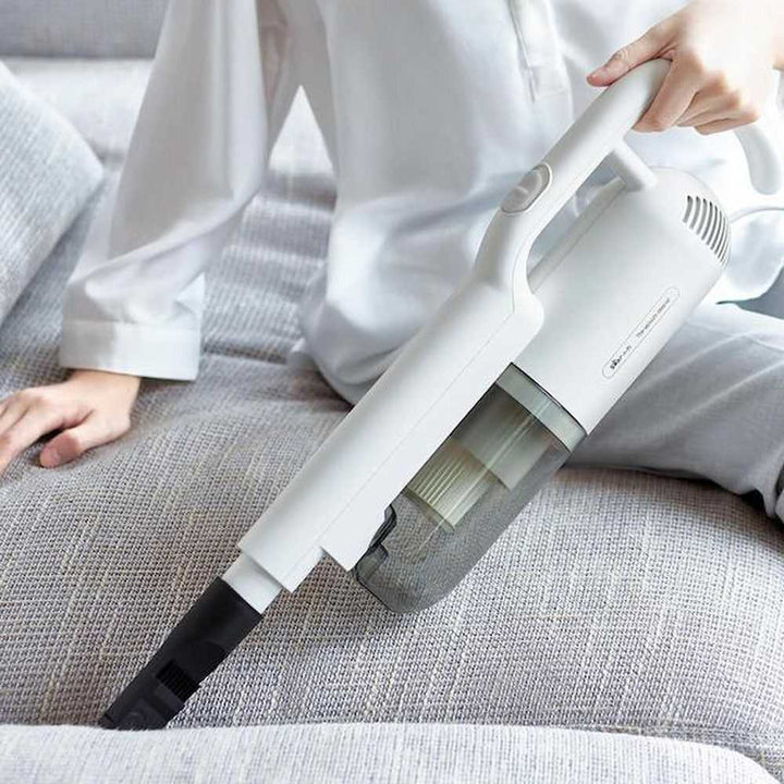 مكنسة كهربائية محمولة باليد