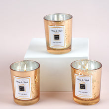 شمعة ذو رائحة عطرية