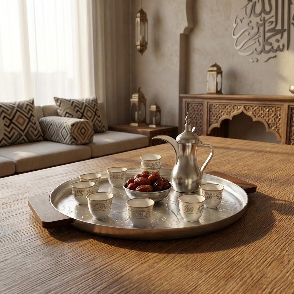 صينية تقديم بمقبض خشبية