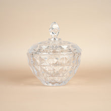 علبة مكسرات بغطاء