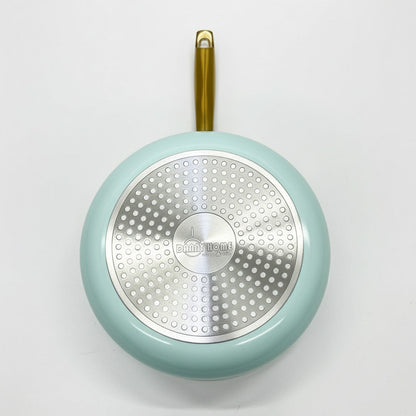 وعاء طهي غير لاصق