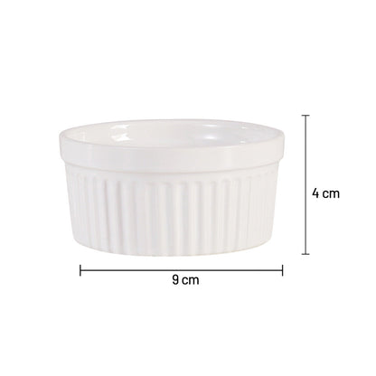 طبق كيك أبيض رامكين