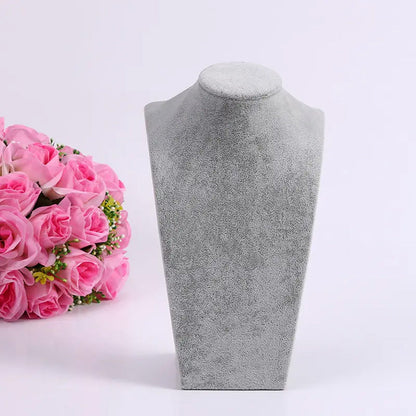 حامل عرض قلادة