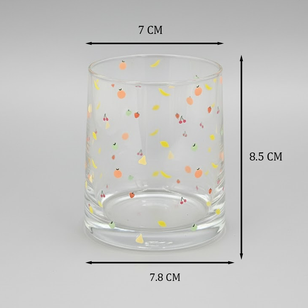 طقم أكواب مزين بفواكه ملونة