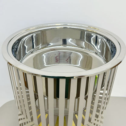 دوة و شواية معدنية بإطار ذهبي