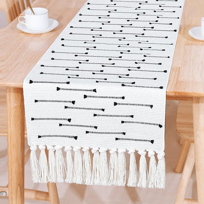 مفرش طاولة بوهو منسوج