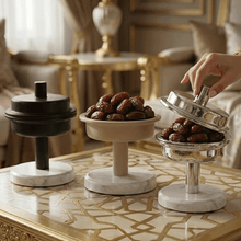 تمرية فاخرة بقاعدة رخامية