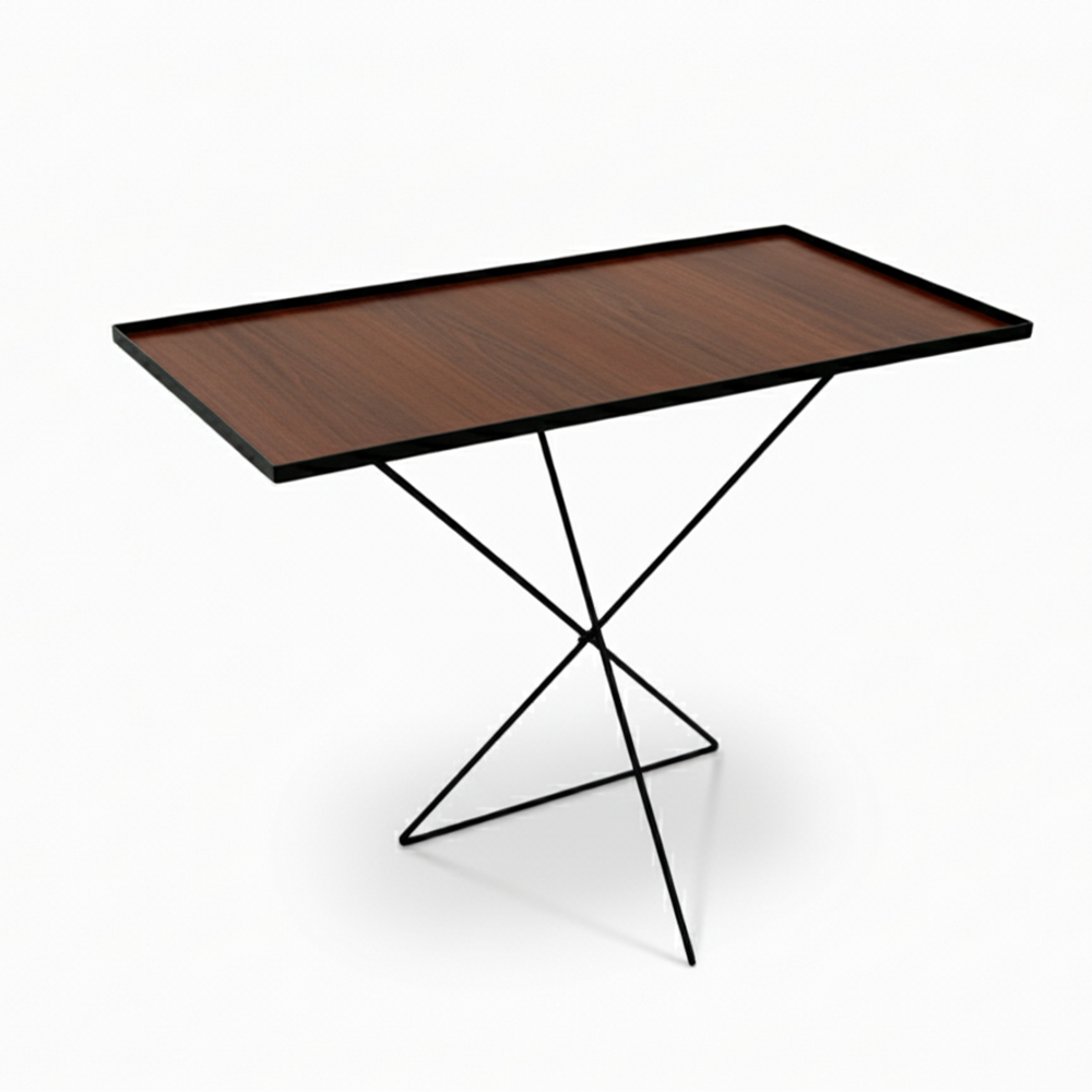 طاولة حديثة بتصميم معدني وسطح خشبي أنيق