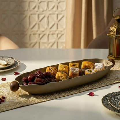 صينية تقديم بيضاوية كبيرة