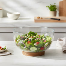 وعاء زجاجي مع صينية خشبية