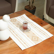 مفارش طاولة من القماش