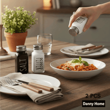 زجاجة ملح وفلفل تقليدي