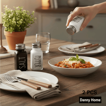 زجاجة ملح وفلفل تقليدي