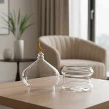 جرة زجاجية قمرية