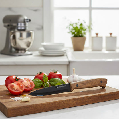 سكين بيد خشبية