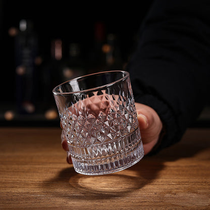 كأس كريستالي مقطوع بالماس