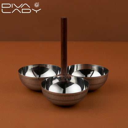 وعاء ثلاثى حامل خشبى