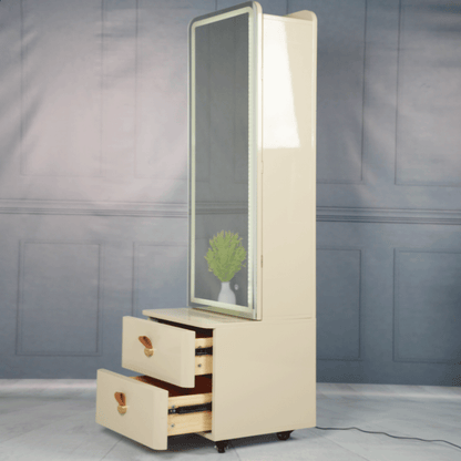 خزانة مع علاقات وأرفف وأدراج