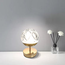 مصباح طاولة كريستال قابل للشحن