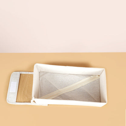 صندوق تخزين الملابس الداخلية