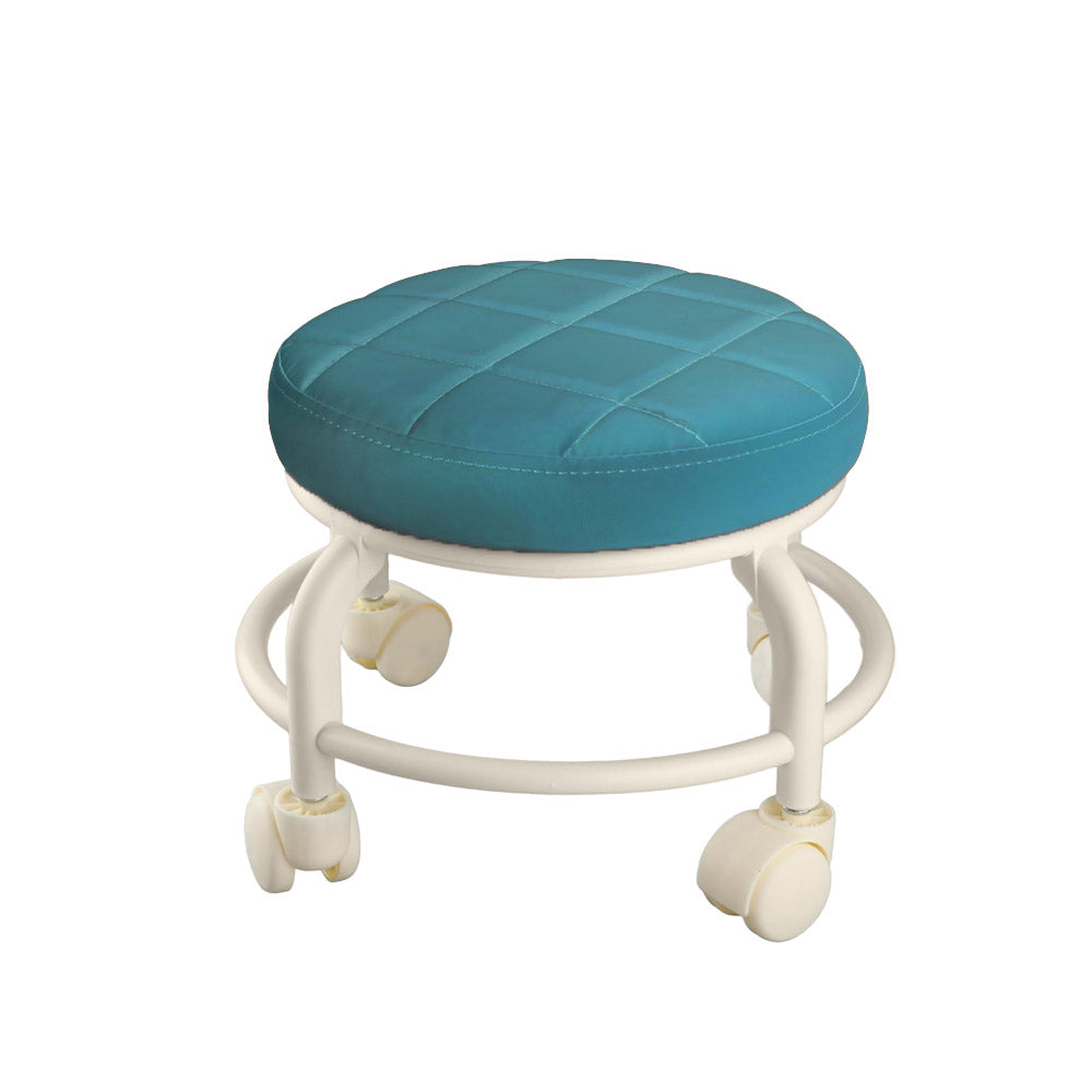 كرسي صغير بعجلات وقاعدة محززة