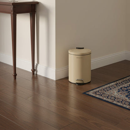 سلة المهملات بدواسة نيولكون