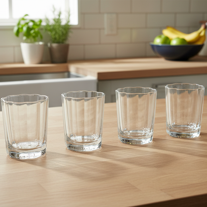 طقم أكواب زجاجية بسطح متعروج