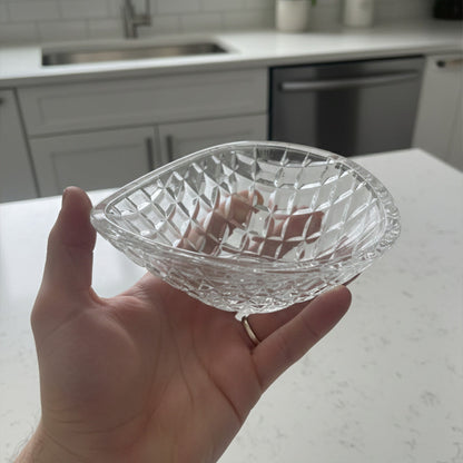 وعاء تقديم زجاجي مقطوع بالكريستال