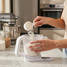 ميزان مطبخ مع كوب قياس