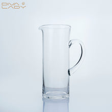 ابريق زجاج شفاف