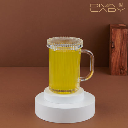 كوب زجاج بغطاء