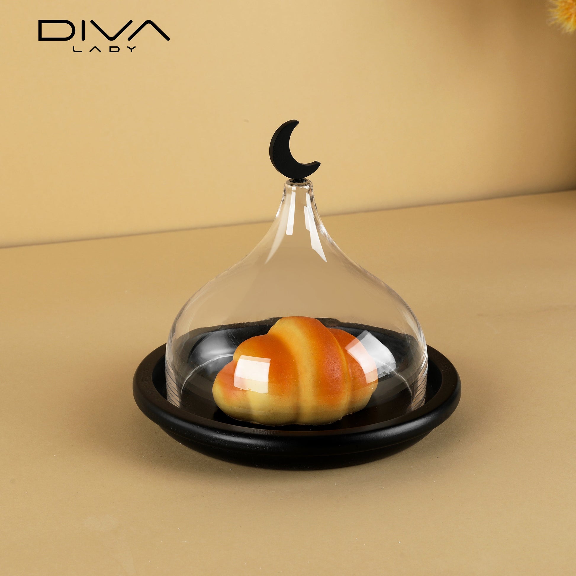 حامل كيك بغطاء فاخر Diva Lady