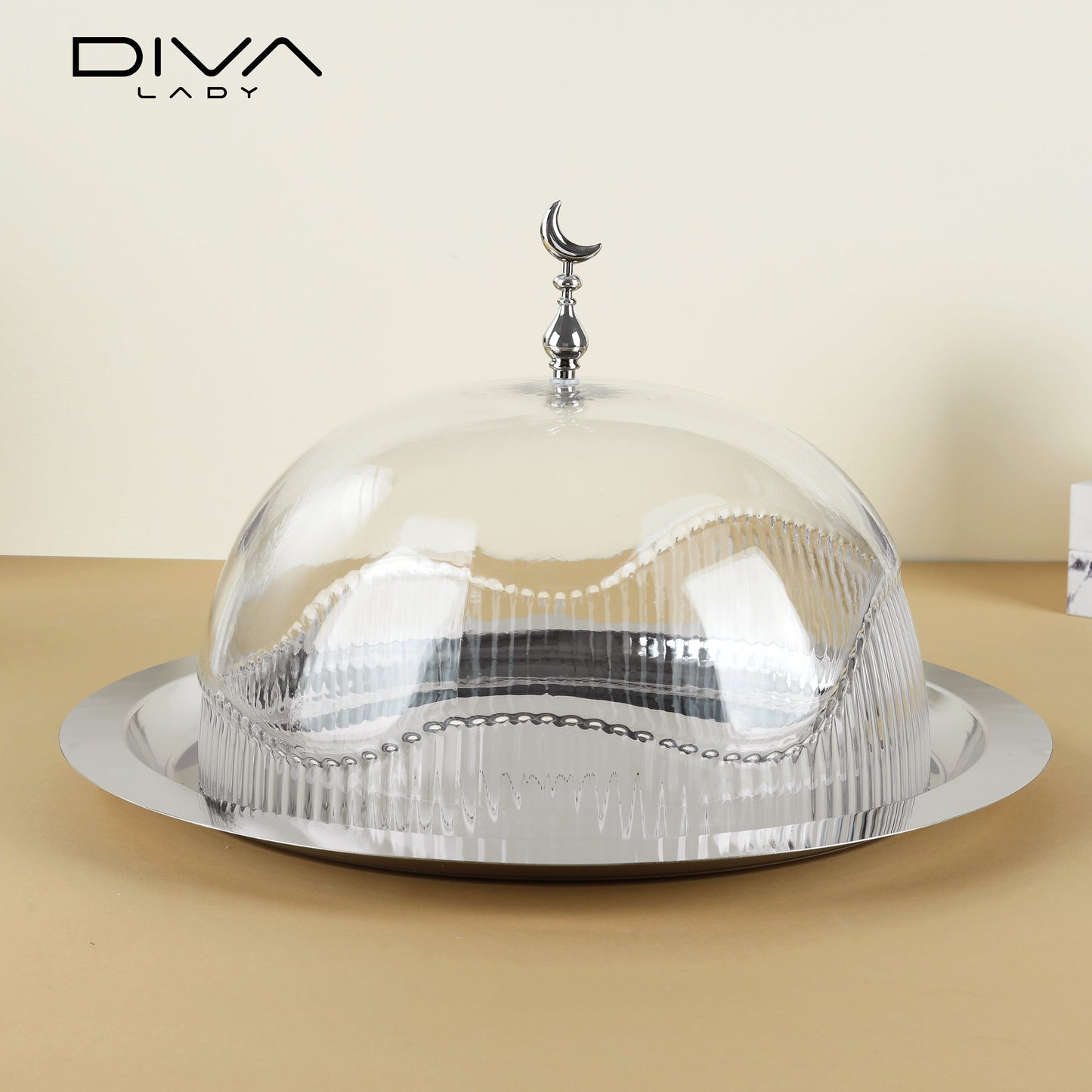 حامل كيك بغطاء فاخر Diva Lady