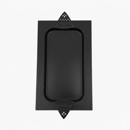 صينية معدنية فاخرة بنقوش هندسية