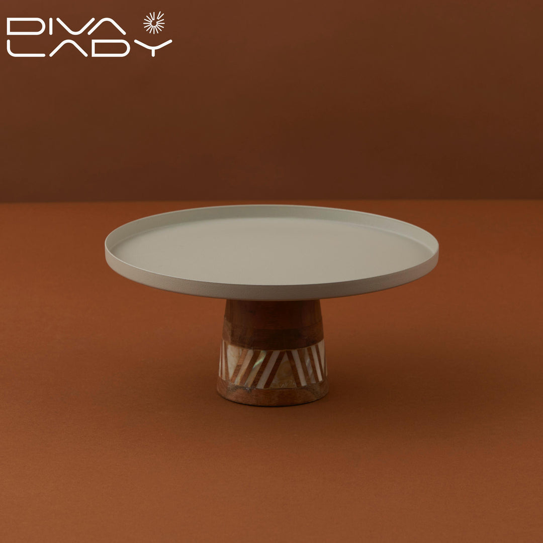 Wooden base cake stand