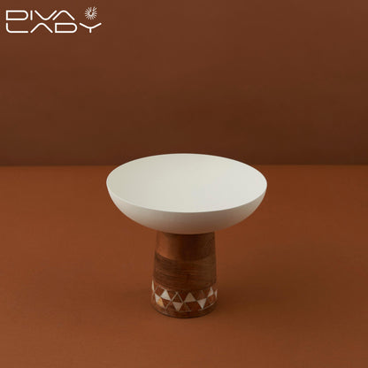 صحن تقديم قاعدة خشبية