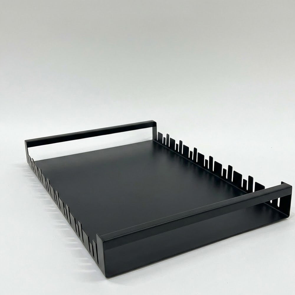 صينية تقديم معدنية