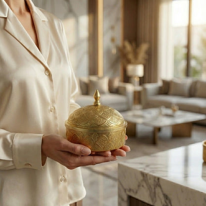 وعاء تمر معدني فاخر مزخرف
