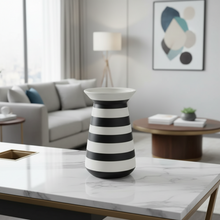 فازة السيراميك بخطوط هندسية