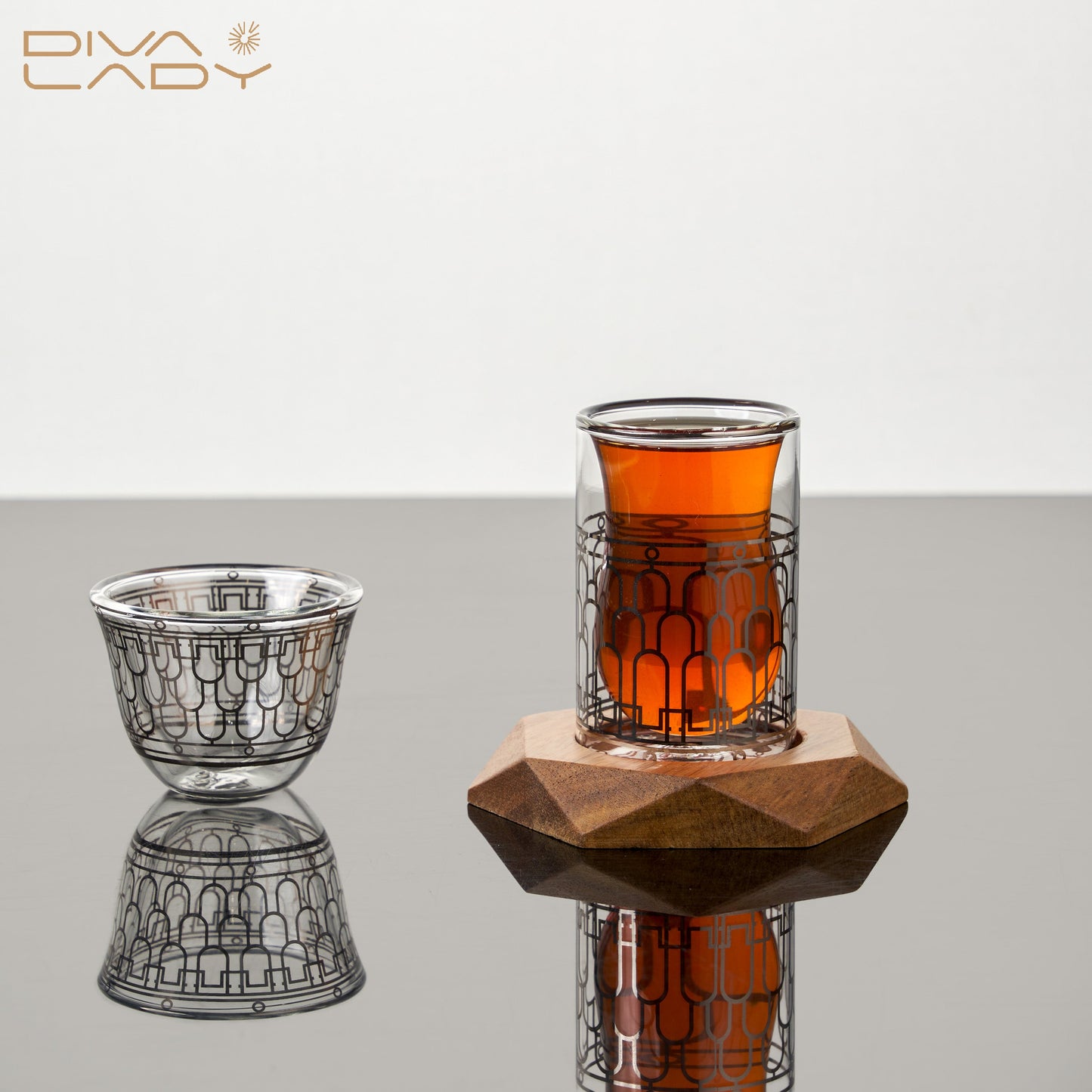 طقم استكانه وفناجين عربية نقش ابراج Diva Lady
