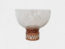 وعاء زجاجى صغير