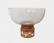 وعاء زجاجى كبير